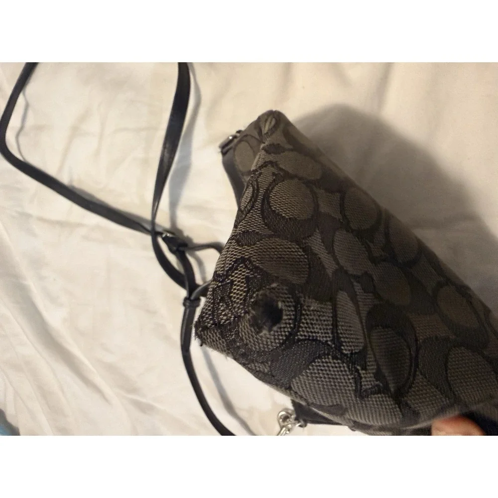 Coach Kitt Messenger Black Crossbody Bag Purse Fair Condition